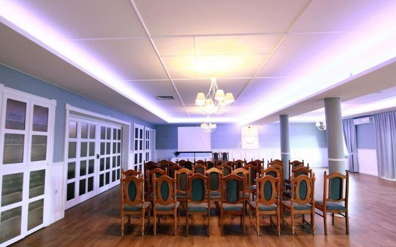 Hotel Kresowianka Конін Екстер'єр фото