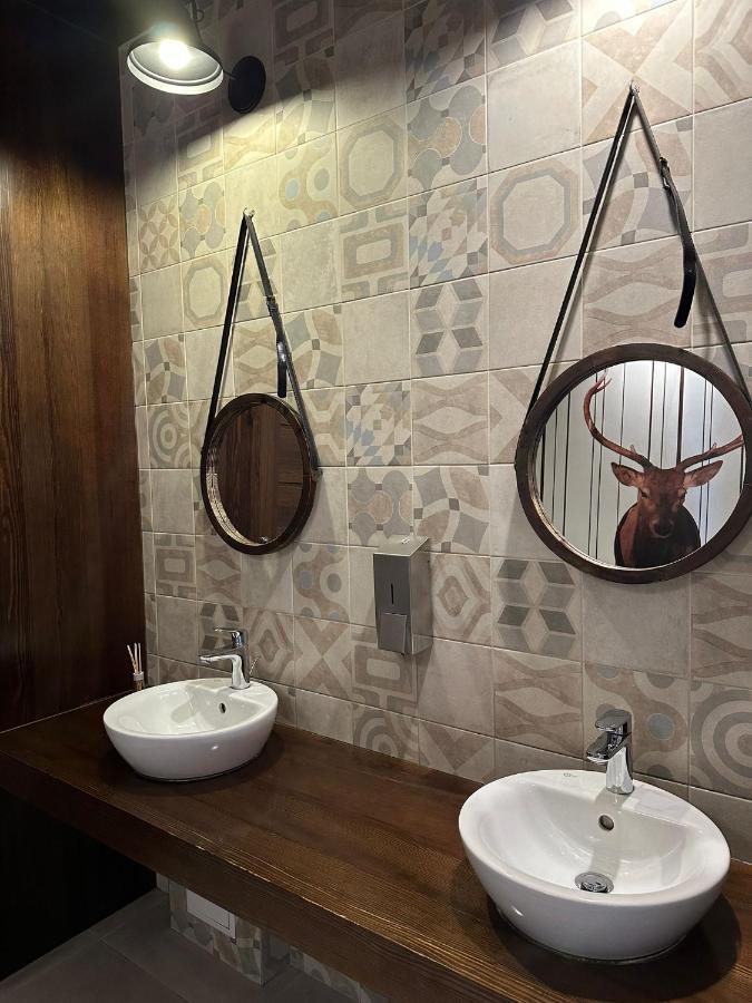 Hotel Kresowianka Конін Екстер'єр фото