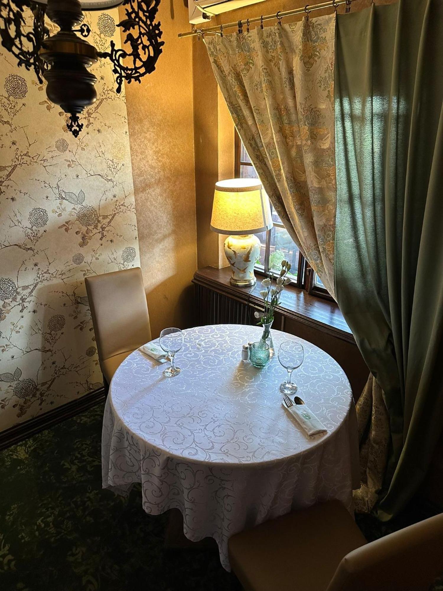 Hotel Kresowianka Конін Екстер'єр фото